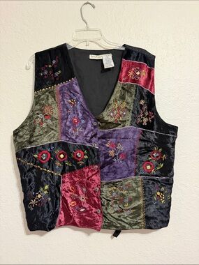Vintage Velvet Patchwork Floral Embroidered Vest